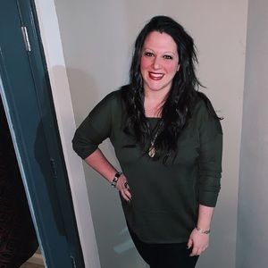 Meet your Posher, Lauren